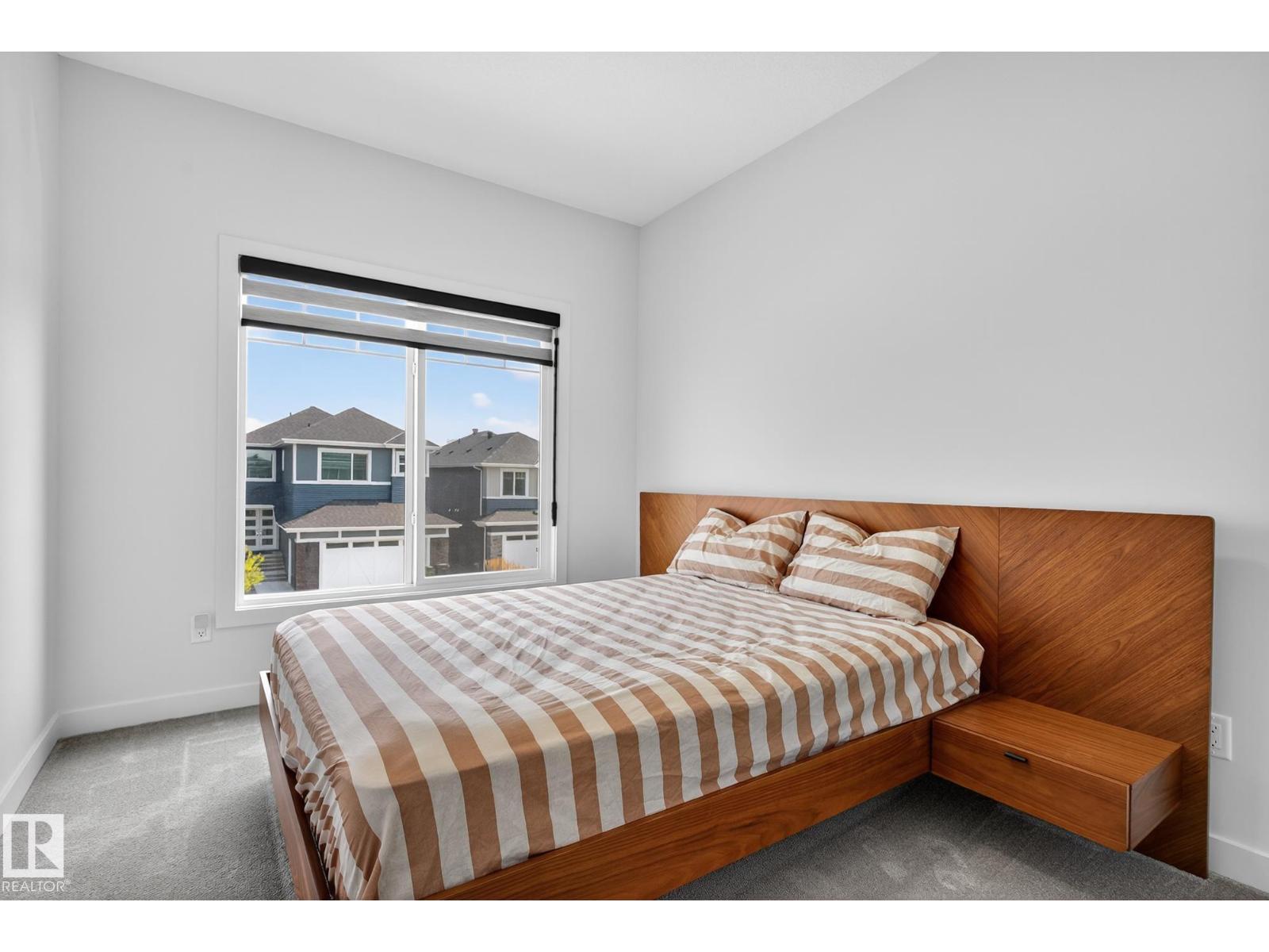 3316 158 ST SW - 40