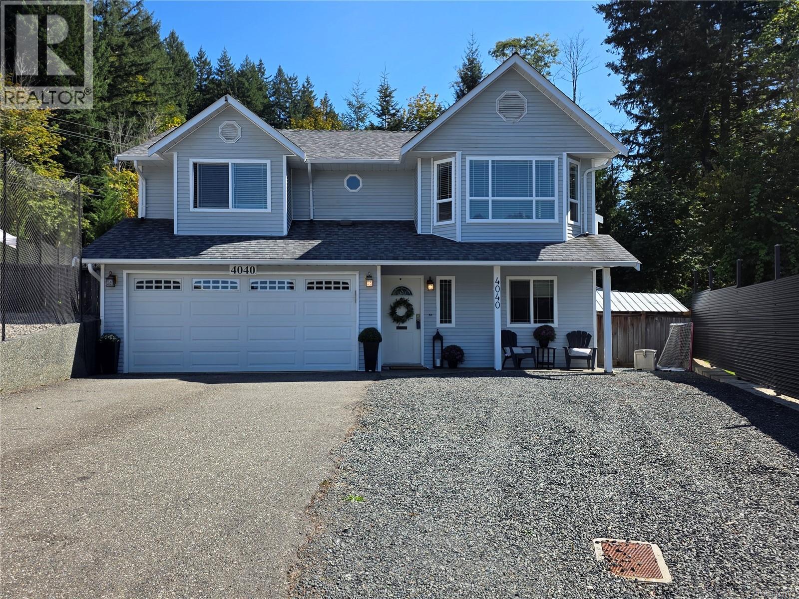 4040 Clegg Cres S - 1