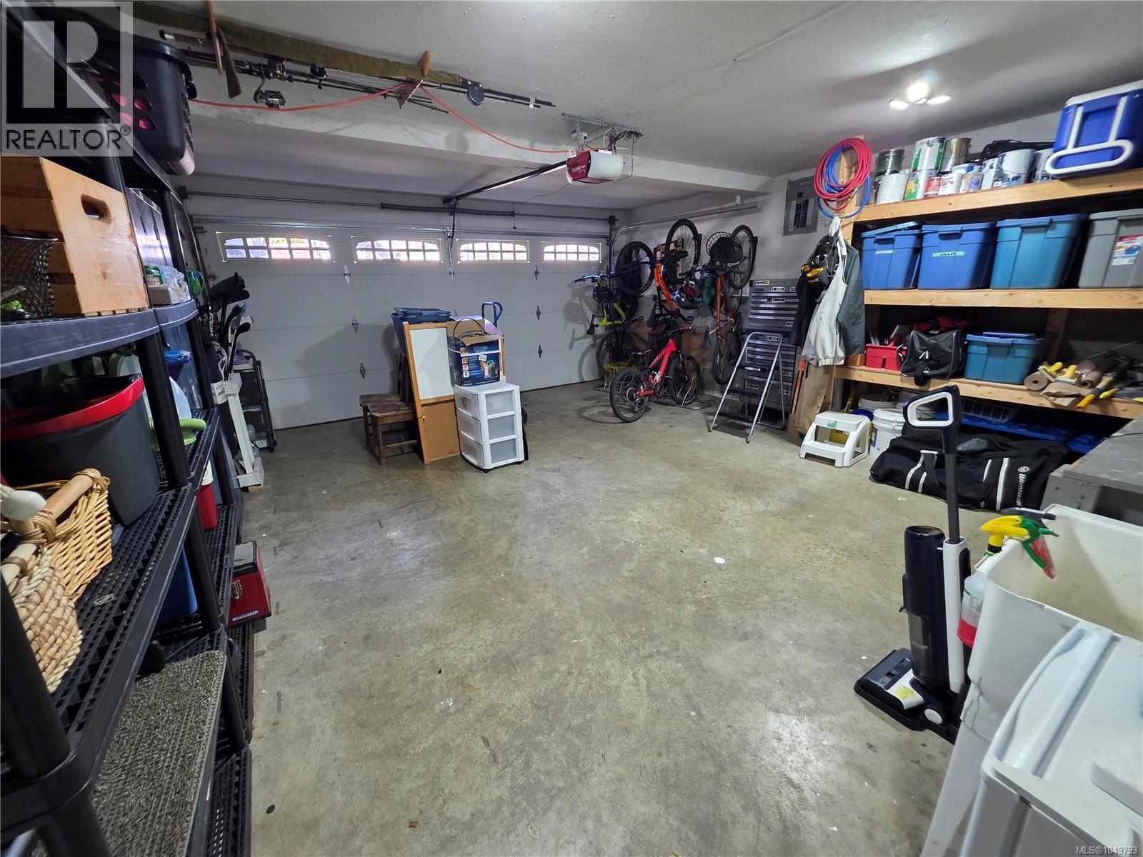 4040 Clegg Cres S - Image 22