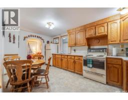 954 Hochelaga Street W, Moose Jaw, SK S6H2H8 Photo 9