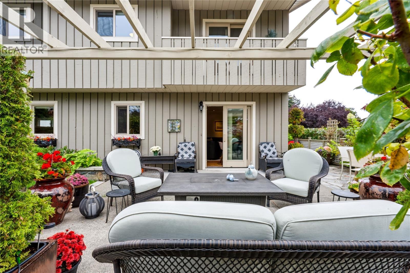  1658 Brousson Drive, Saanich