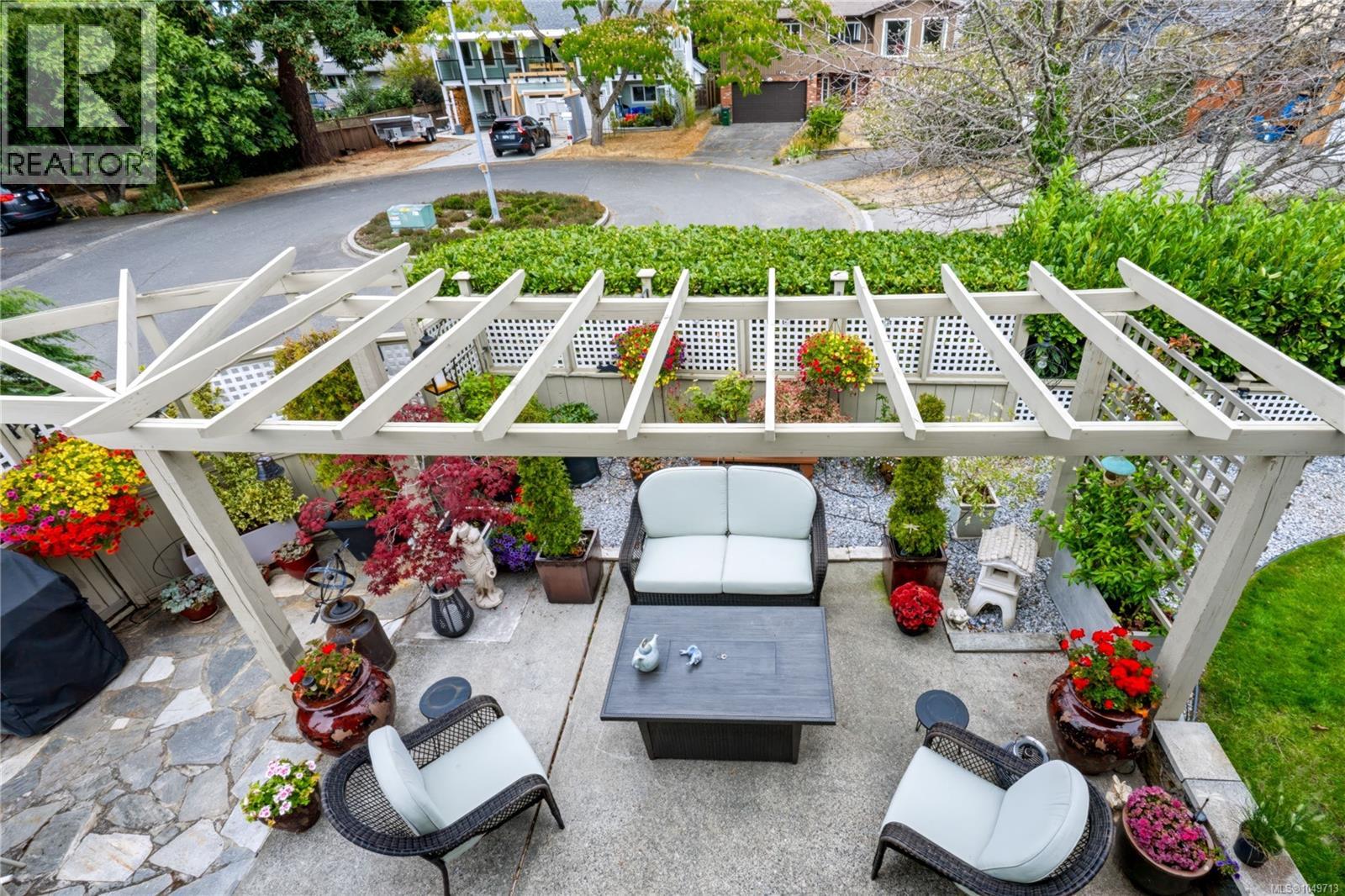 1658 Brousson Dr - 6
