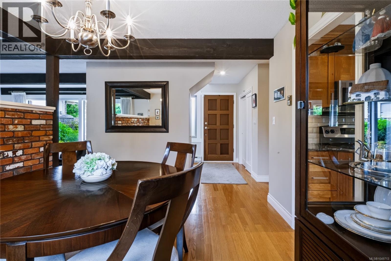 1658 Brousson Dr - 9