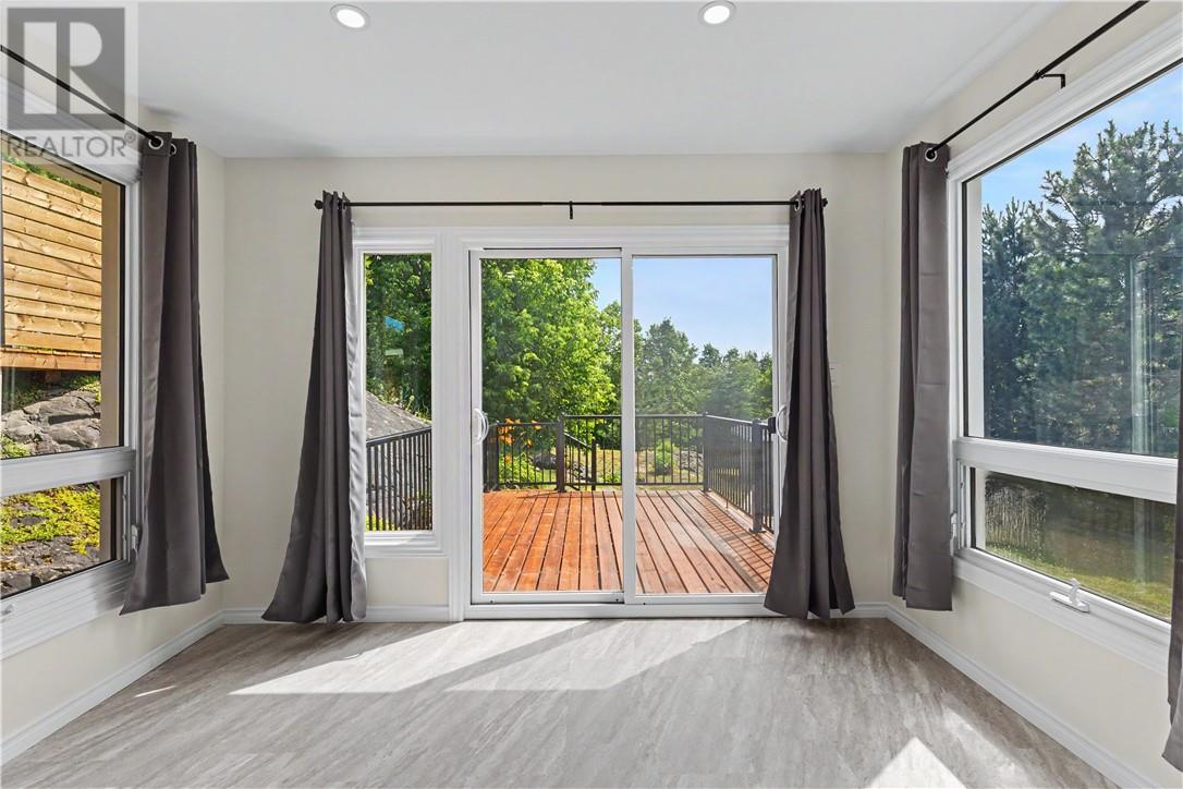 1286 Lauzon Avenue - Image 14