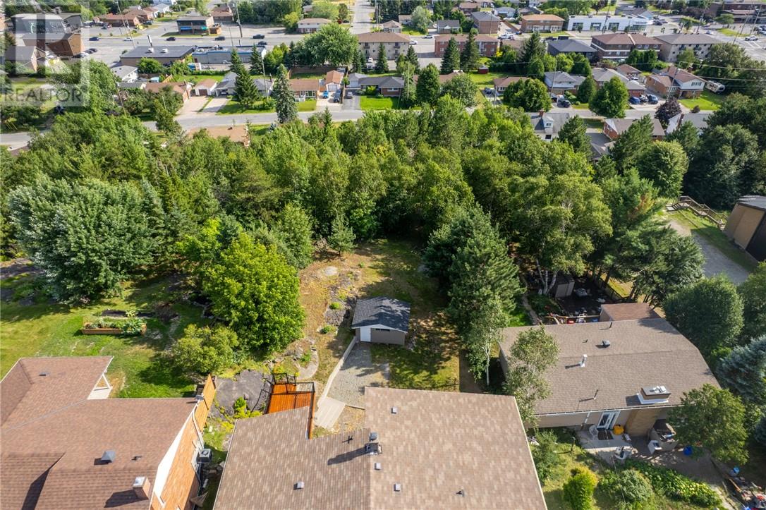 1286 Lauzon Avenue - Image 52