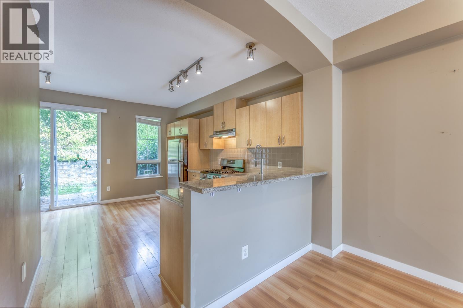 64 2978 WHISPER WAY, Coquitlam — photo 7
