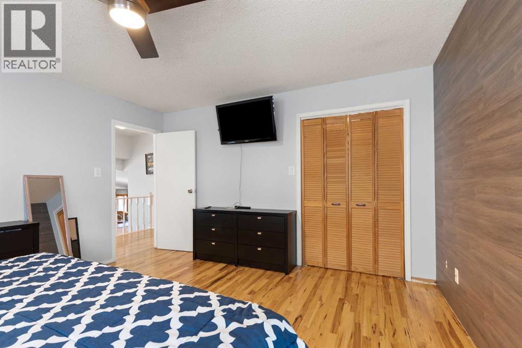 706 Broadway Avenue W - Image 22