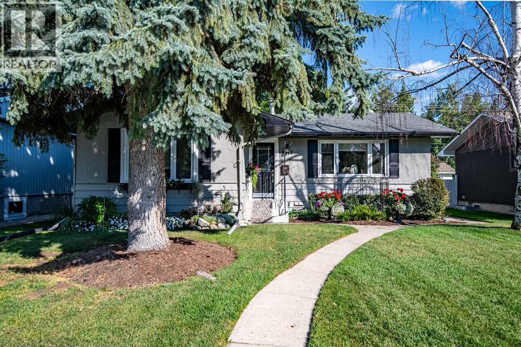 3317 44A Avenue - 2