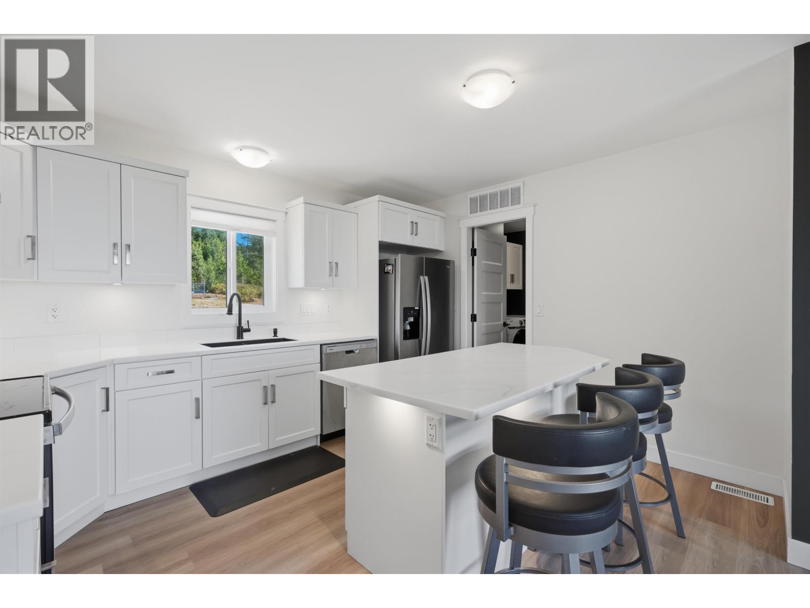1846 HARMAN ROAD, Roberts Creek — photo 5