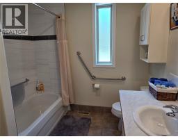 421 9th Avenue, Keremeos, BC V0X1N3 Photo 22
