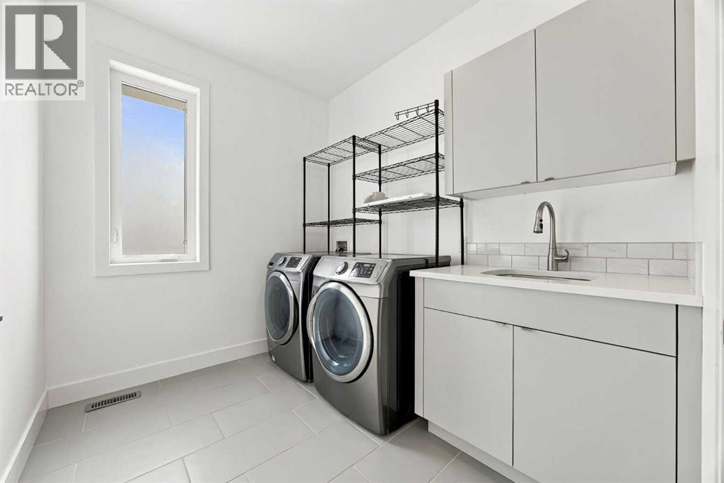 1105 Child Avenue NE - Image 34