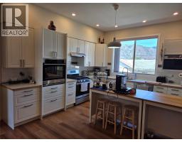 4pc Bathroom - 421 9th Avenue, Keremeos, BC V0X1N3 Photo 8