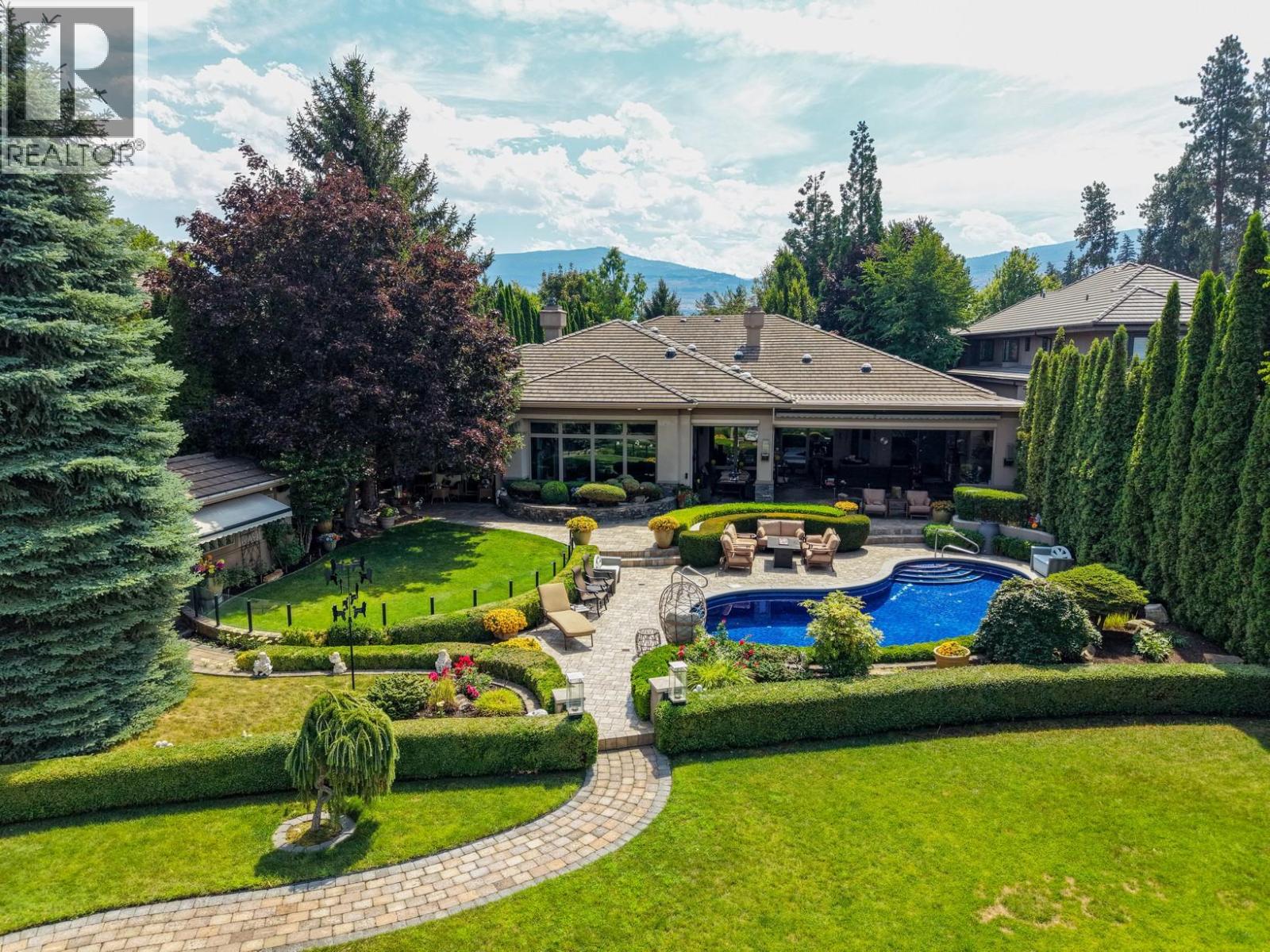 4244 Hobson Road, Kelowna