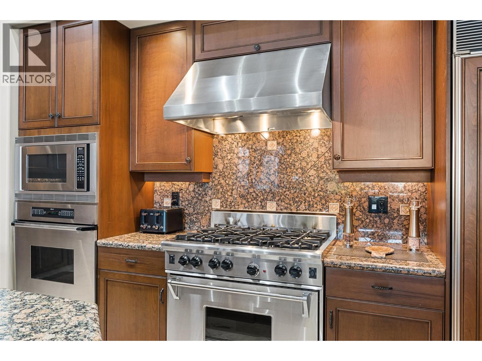 4244 Hobson Road, Kelowna