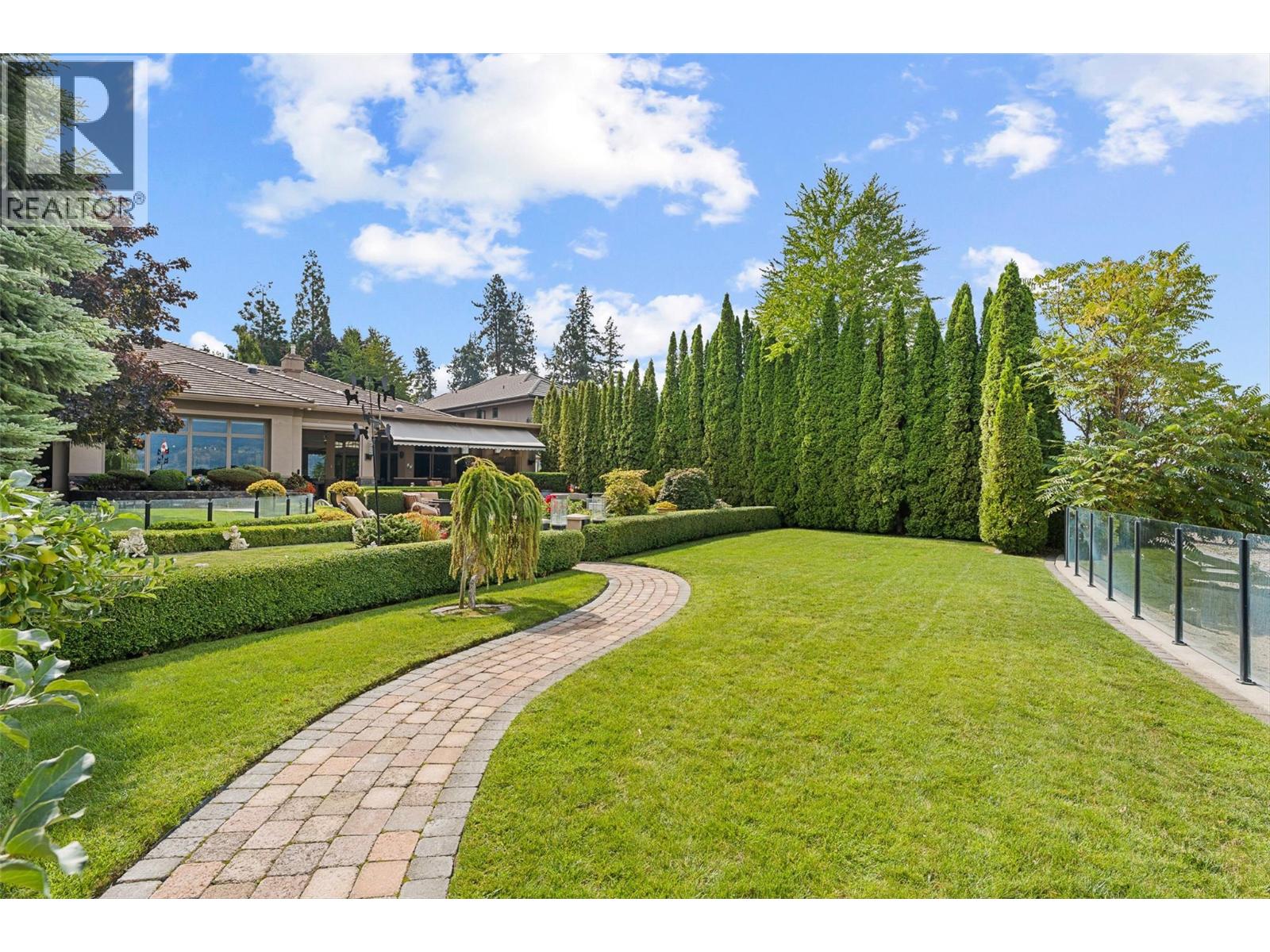 4244 Hobson Road, Kelowna