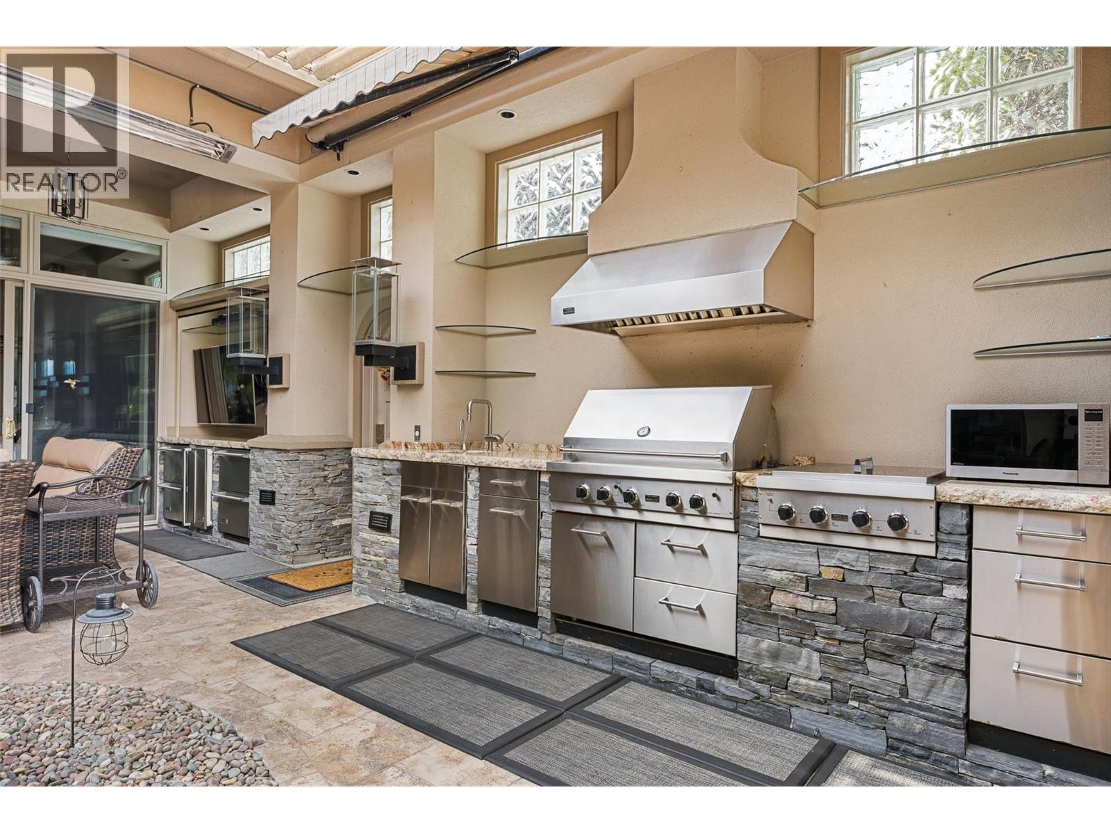 4244 Hobson Road, Kelowna
