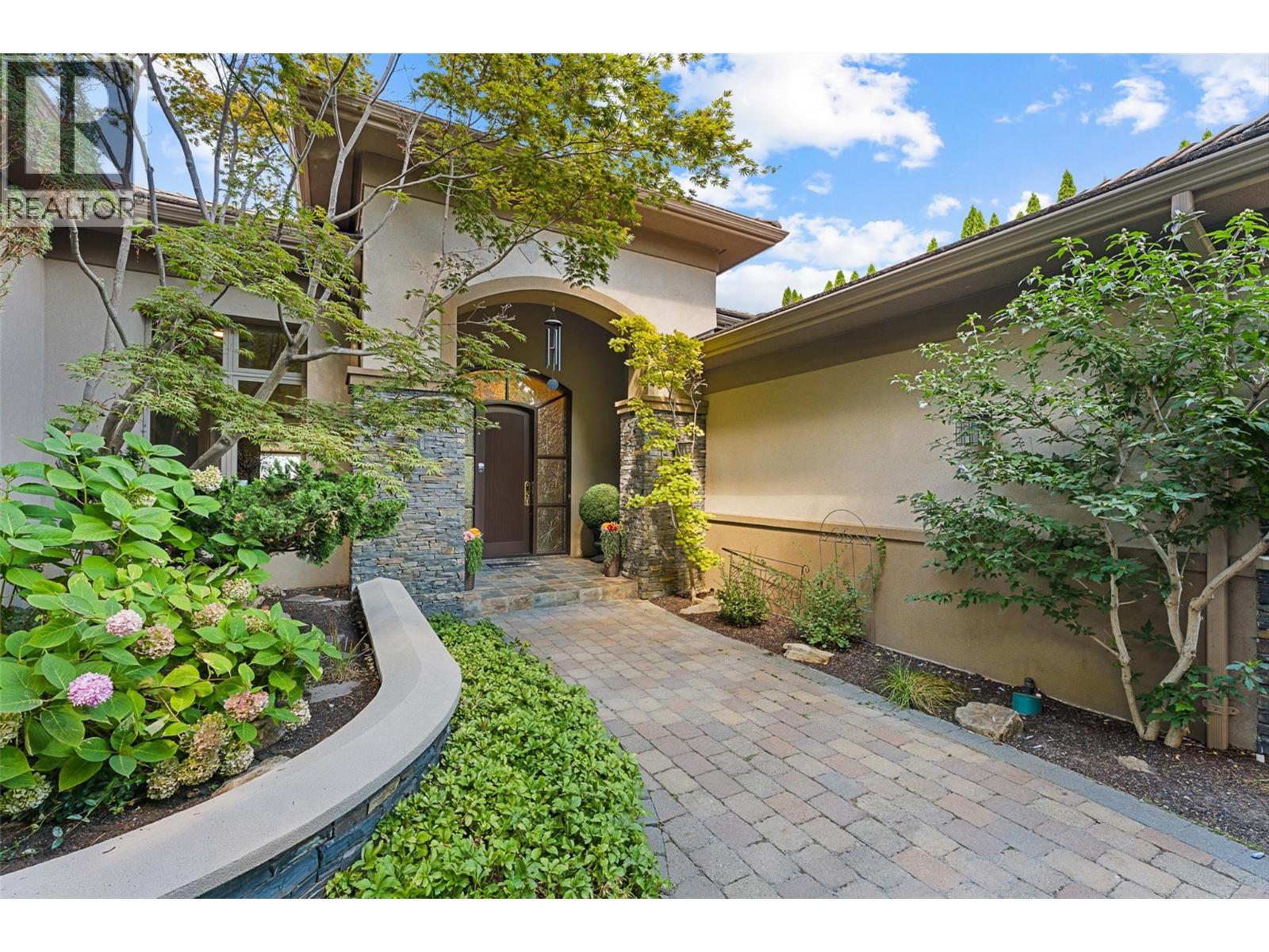 4244 Hobson Road, Kelowna
