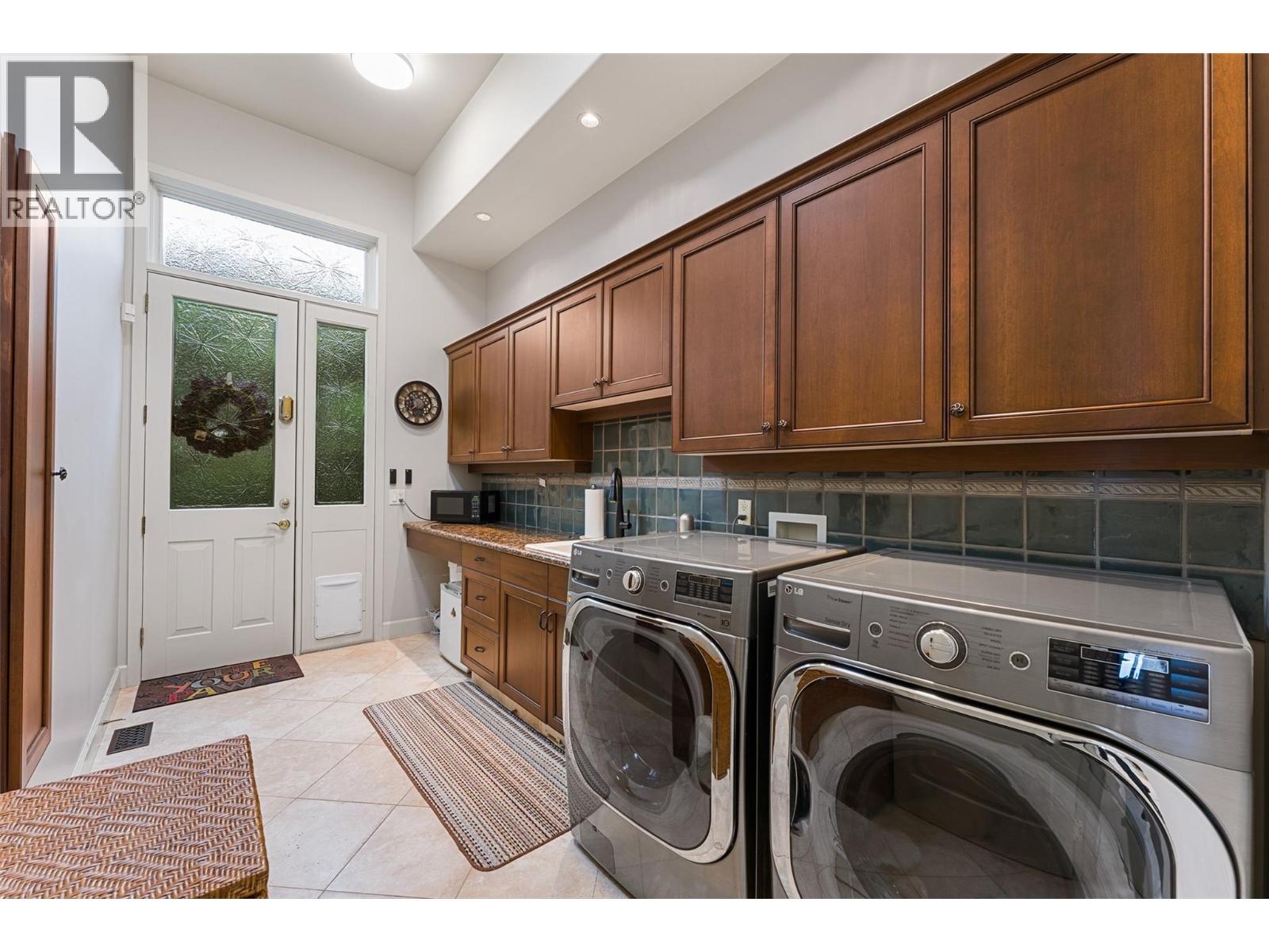 4244 Hobson Road, Kelowna
