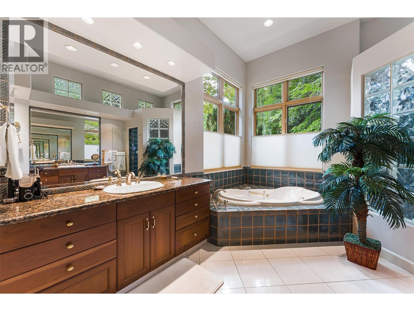 4244 Hobson Road, Kelowna