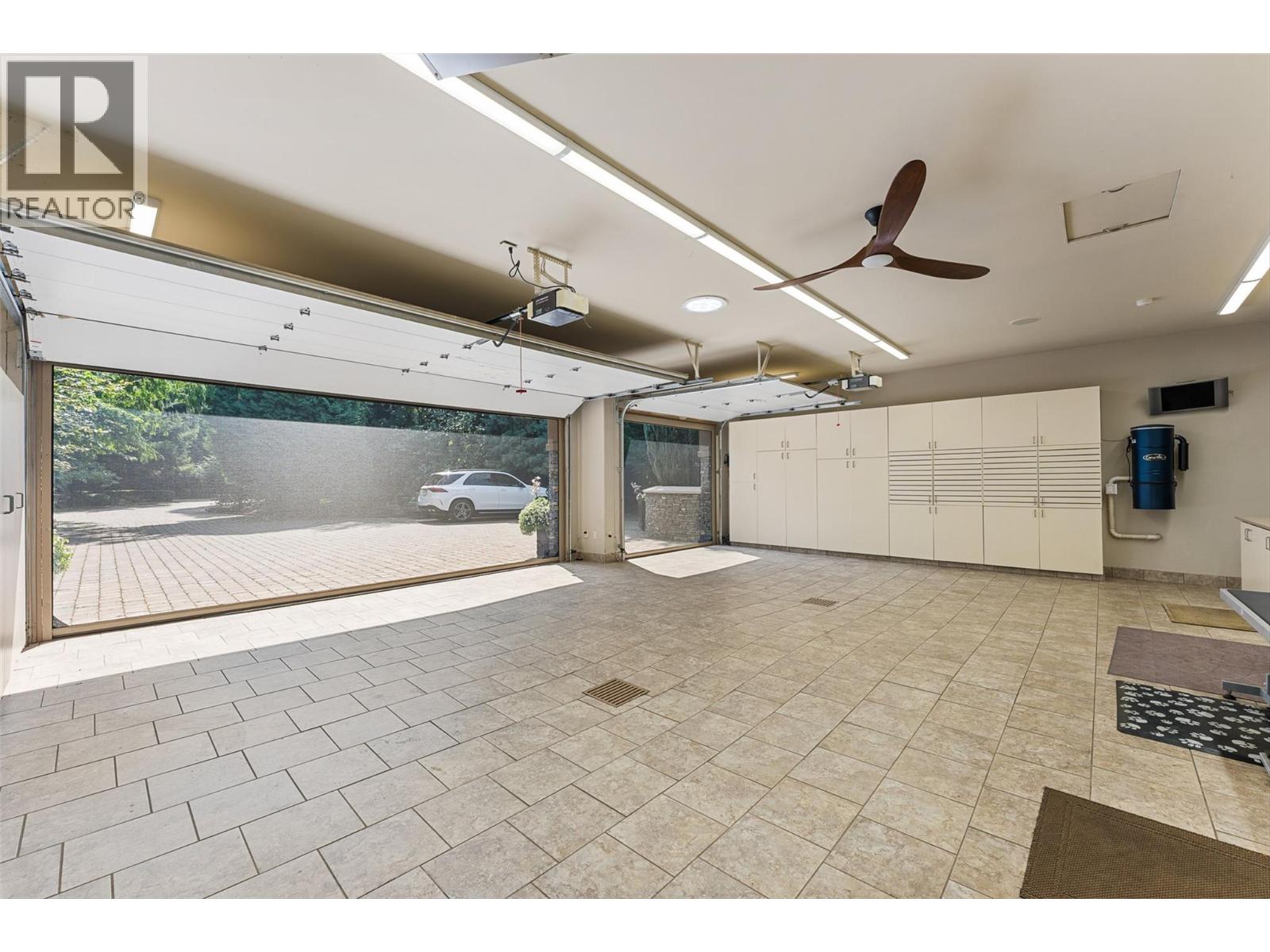 4244 Hobson Road, Kelowna