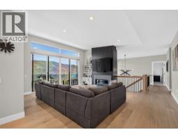 Bedroom - 3555 Boxwood Road, Kelowna, BC V1V3G2 Photo 8