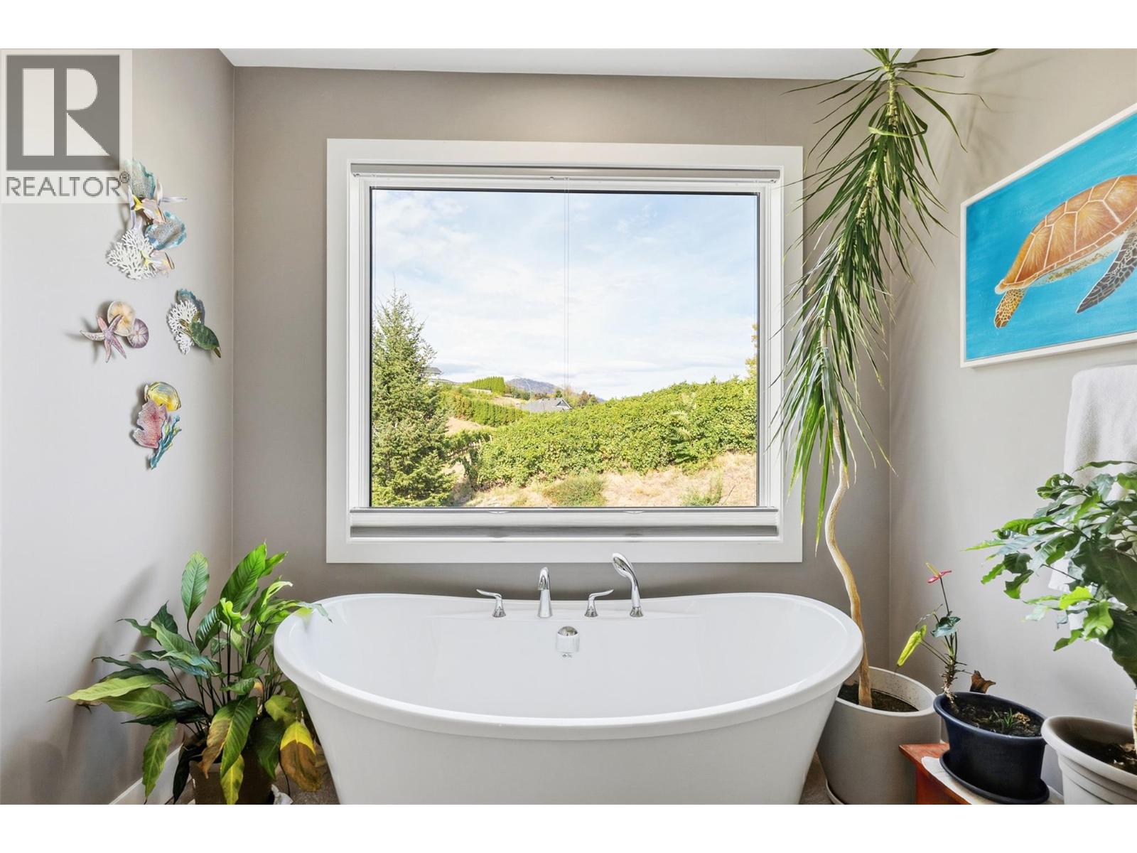 5880 HESPELER Road, Summerland