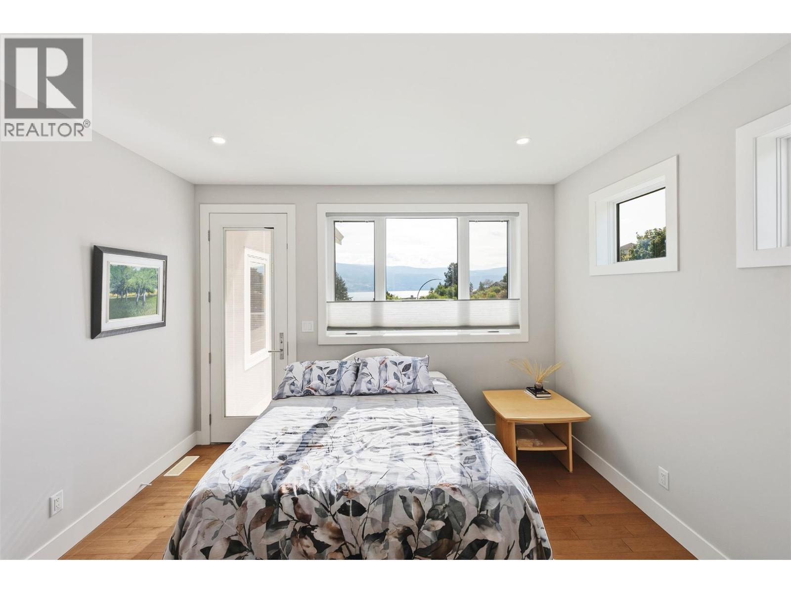 5880 HESPELER Road, Summerland