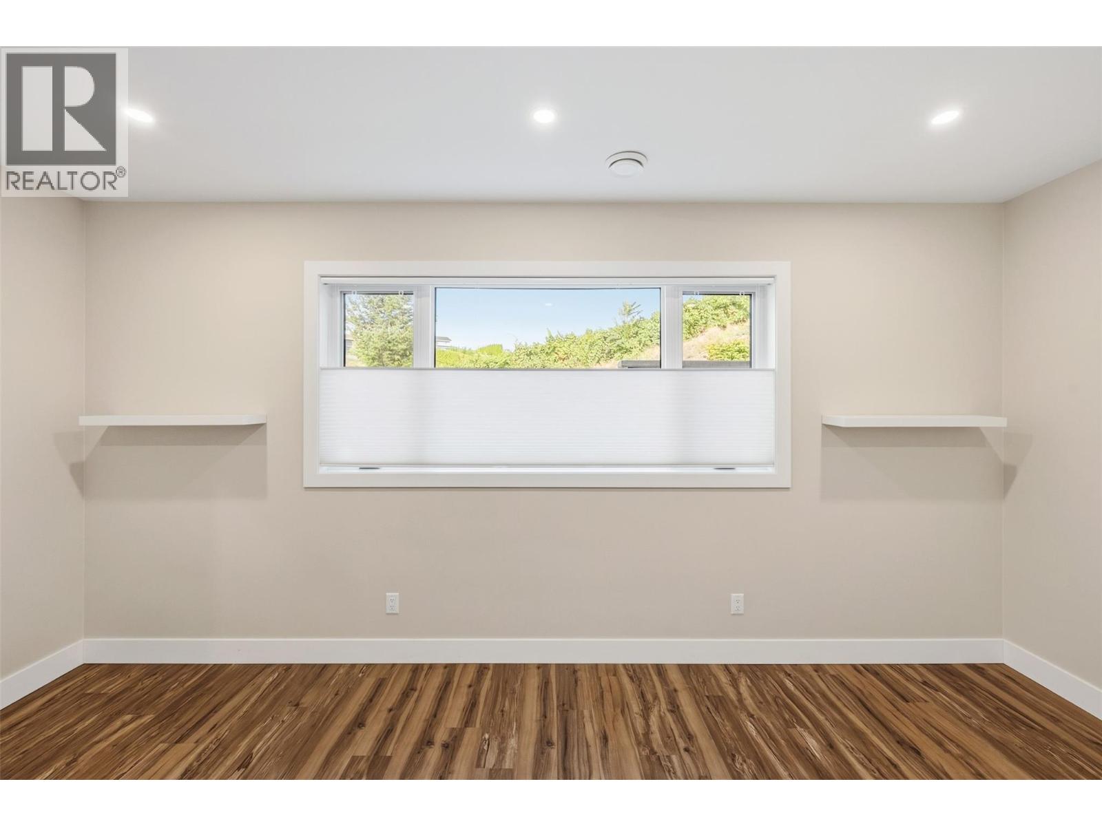 5880 HESPELER Road, Summerland