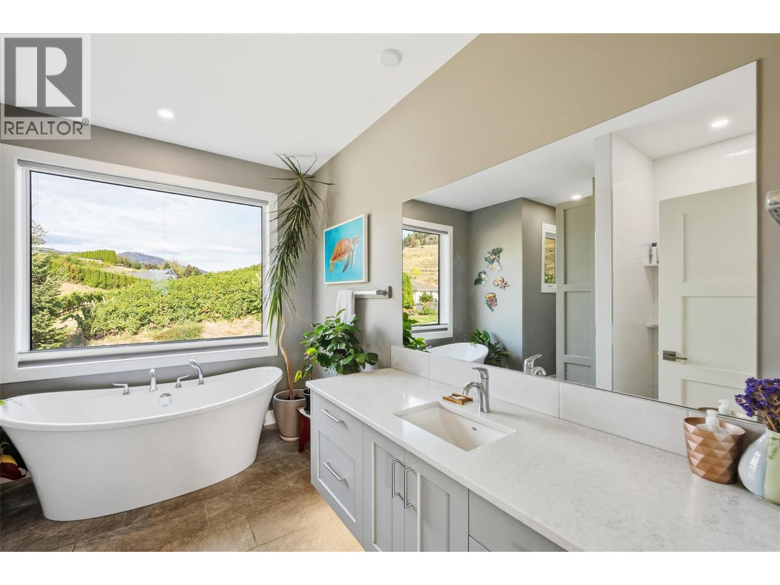 5880 HESPELER Road, Summerland