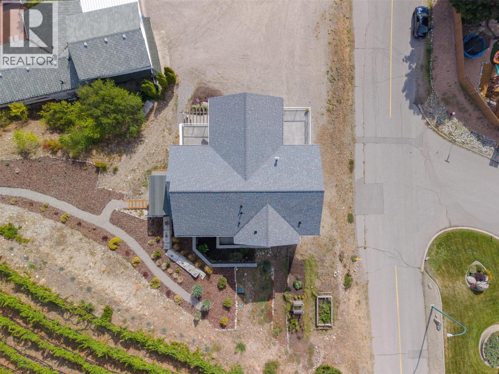 5880 HESPELER Road, Summerland