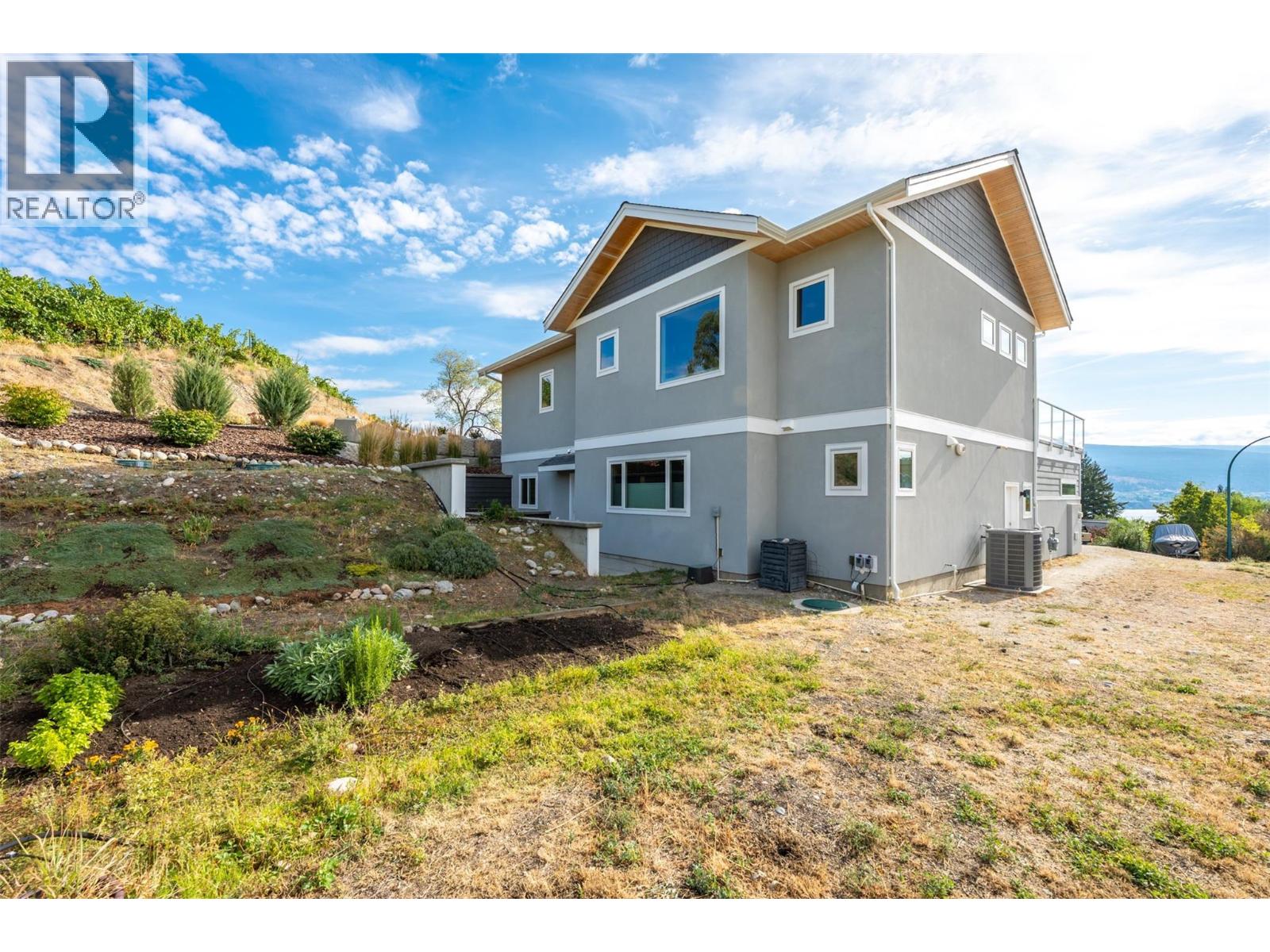 5880 HESPELER Road, Summerland