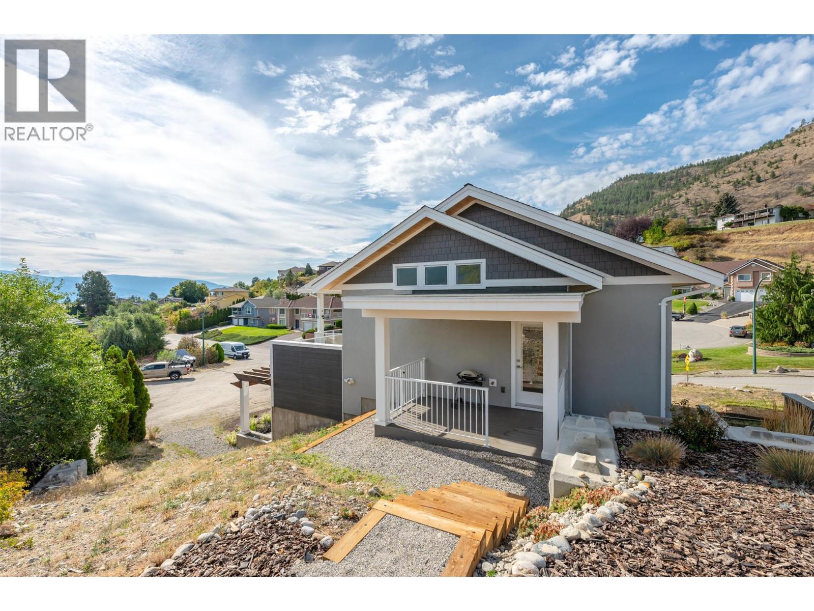 5880 HESPELER Road, Summerland