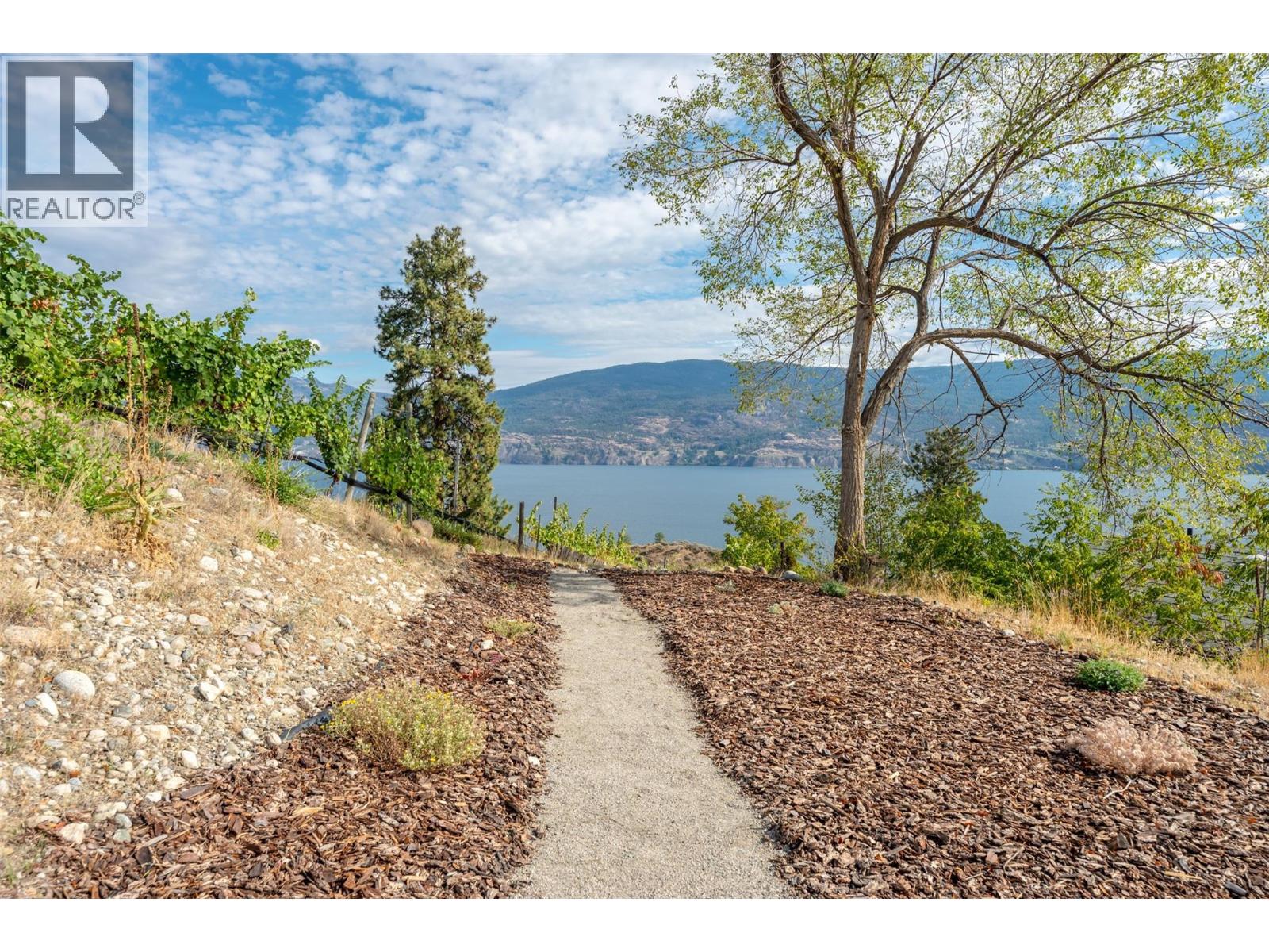 5880 HESPELER Road, Summerland