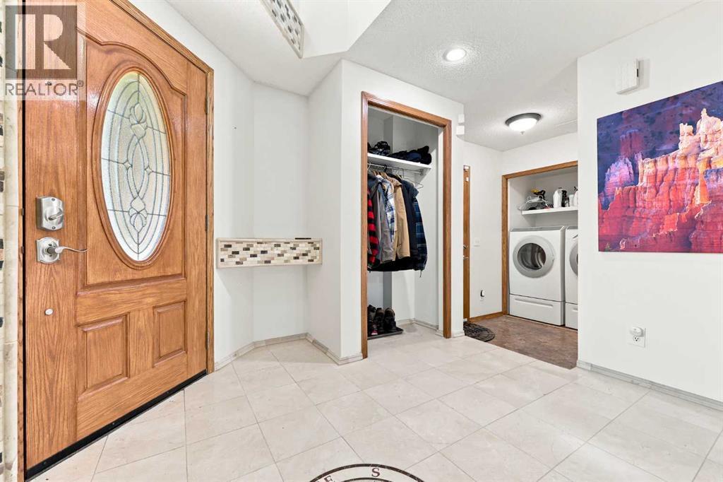 760 Riverbend Drive SE, Calgary — photo 5