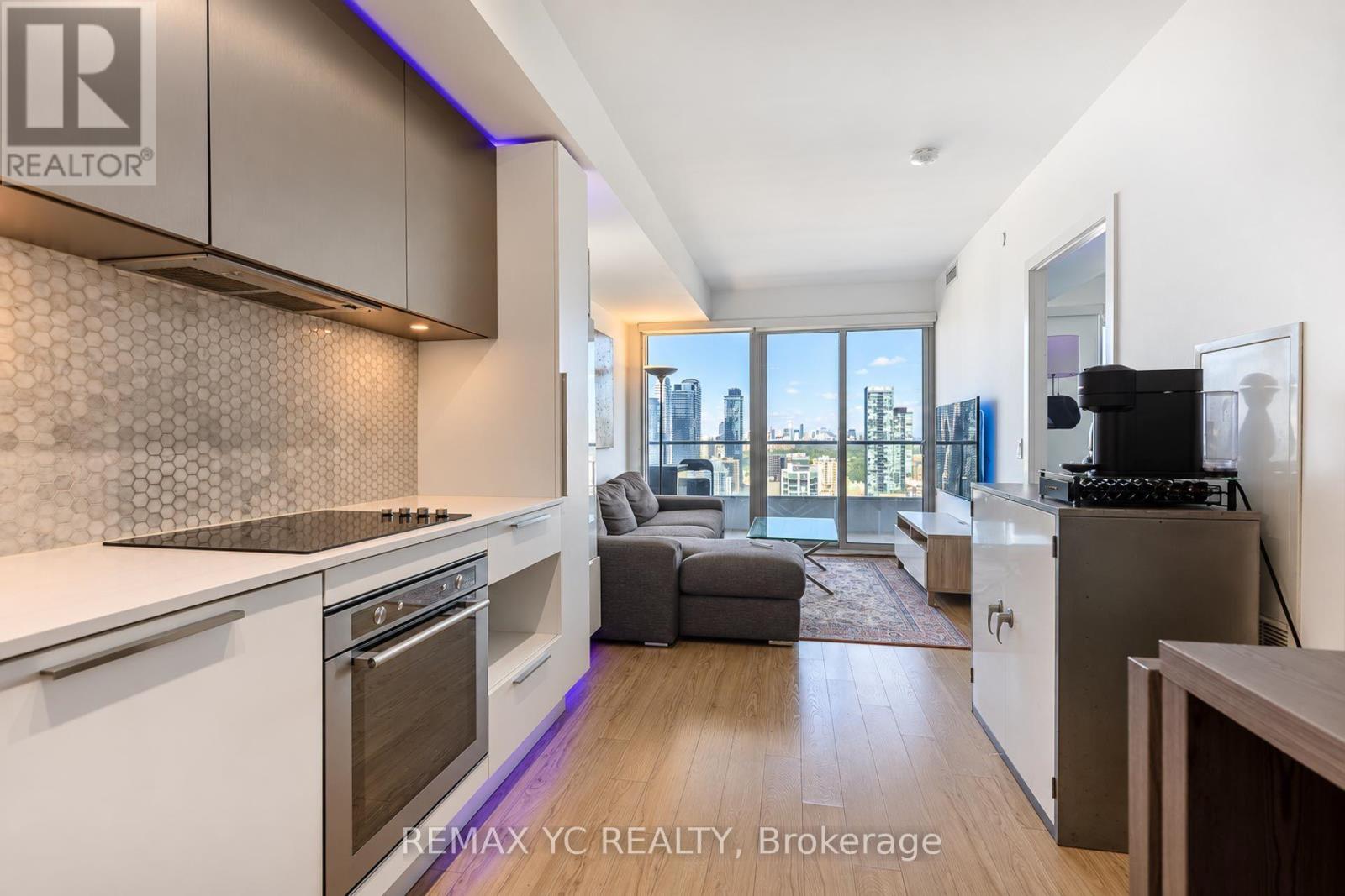 PH11 - 85 WOOD STREET, Toronto (Church-Yonge Corridor) — photo 2