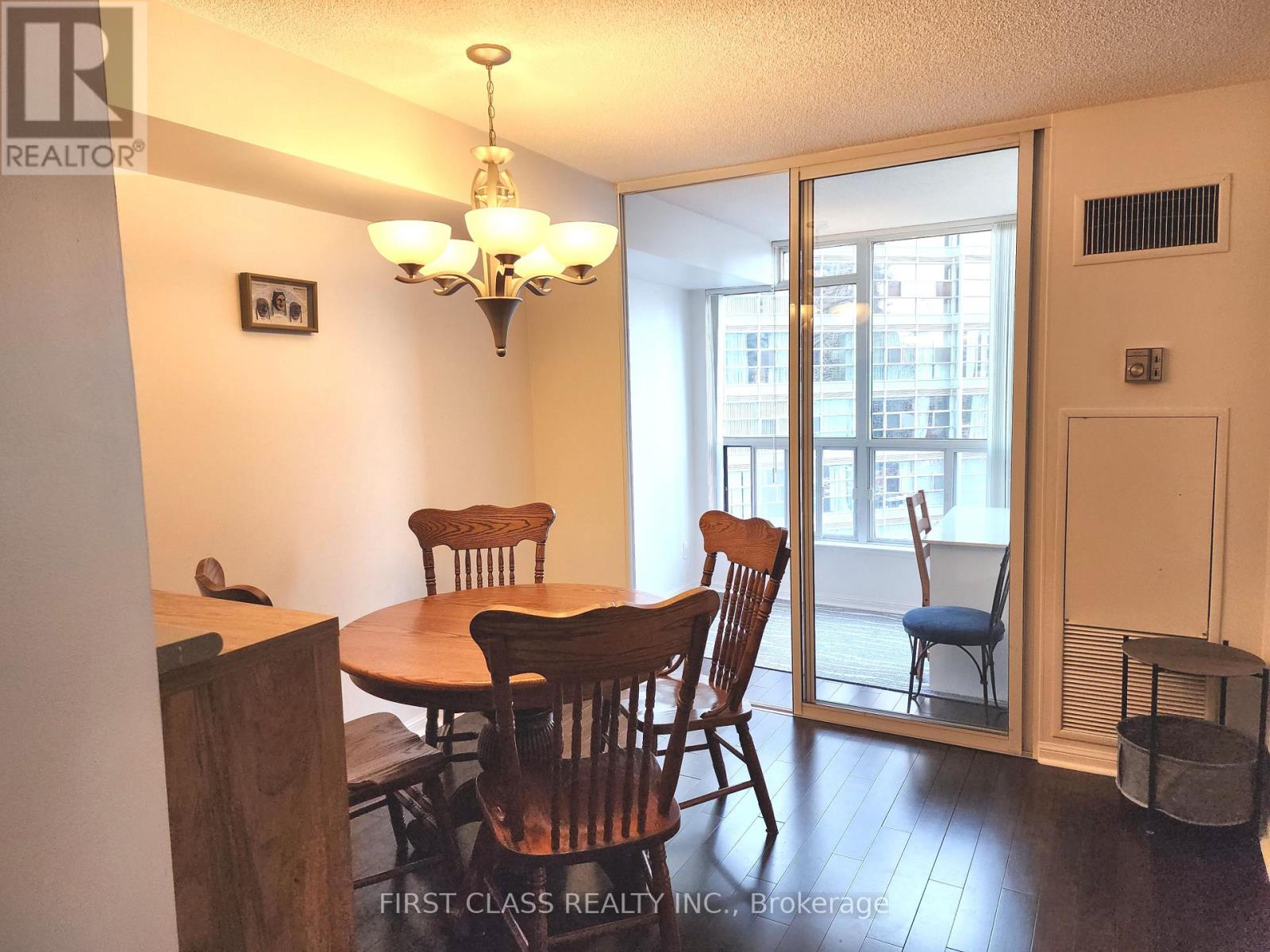 1306 - 24 WELLESLEY STREET W, Toronto (Bay Street Corridor) — photo 2