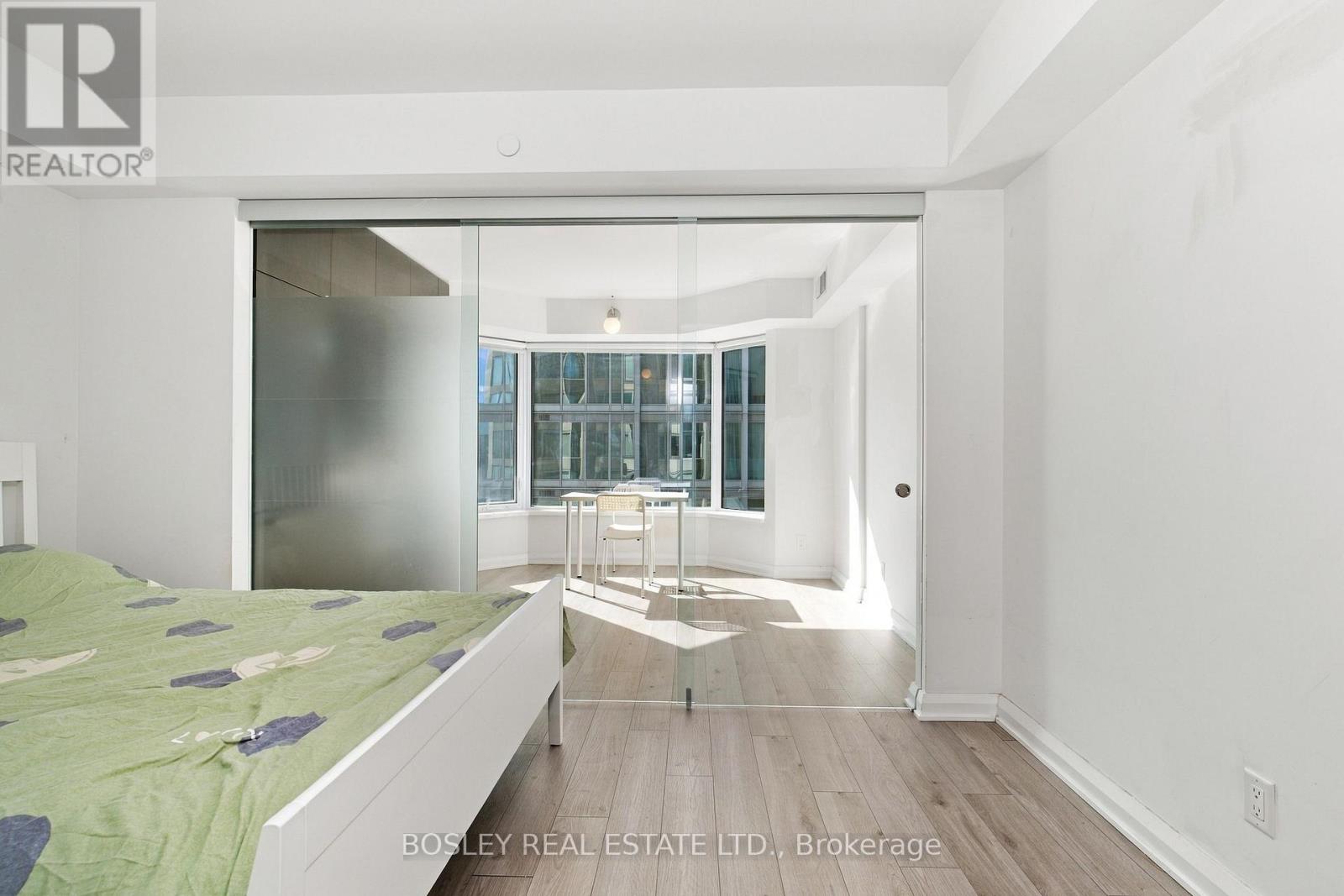 #2610 155 YORKVILLE AVENUE - 11