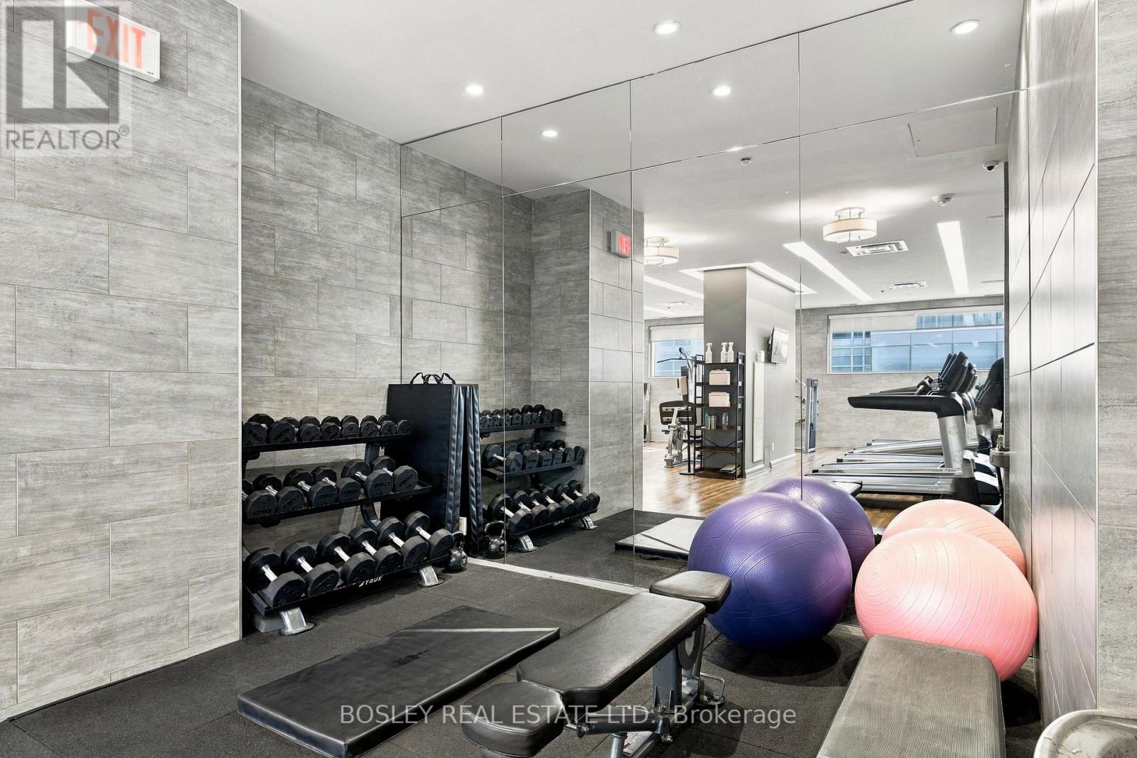 #2610 155 YORKVILLE AVENUE - 18
