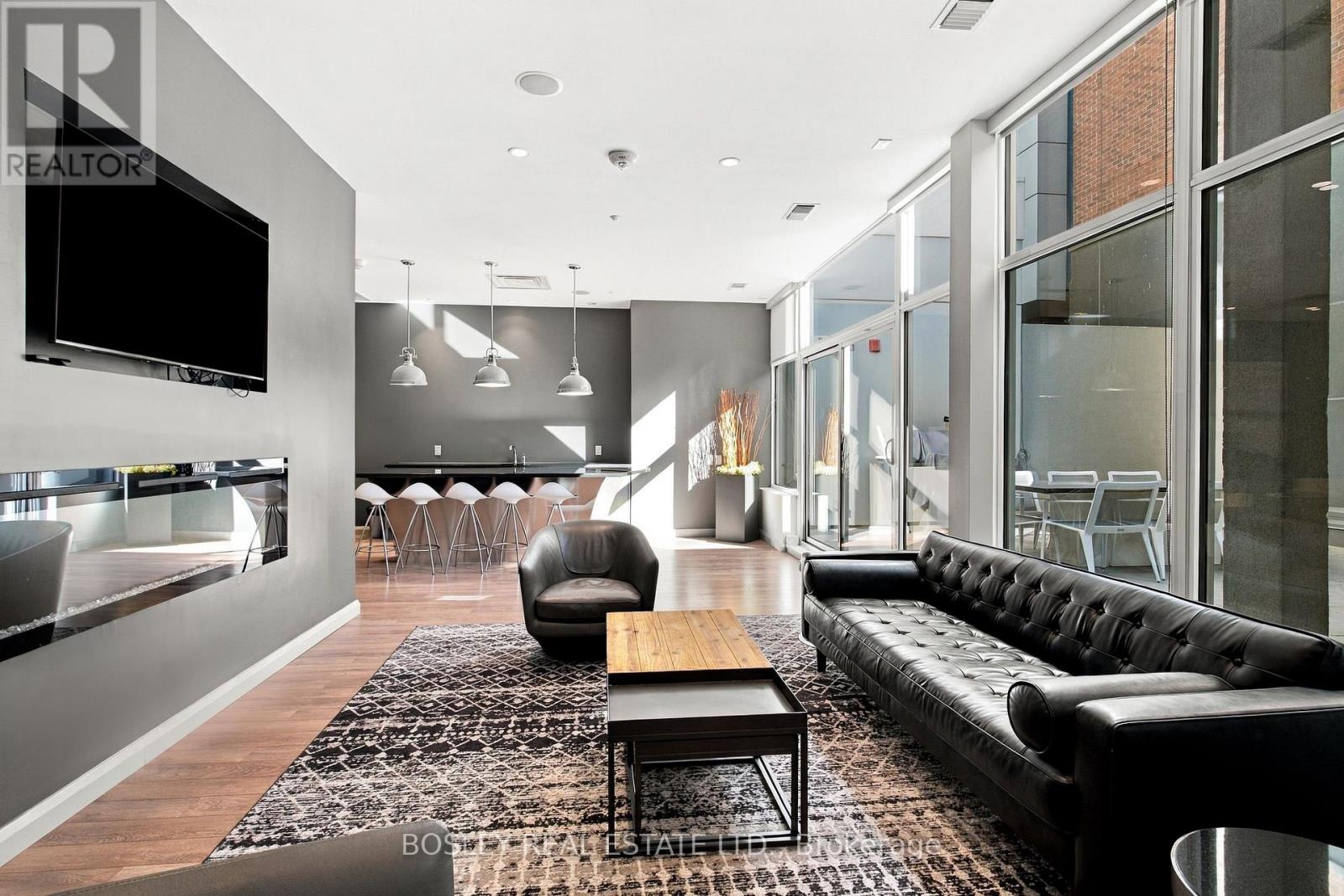 #2610 155 YORKVILLE AVENUE - 23