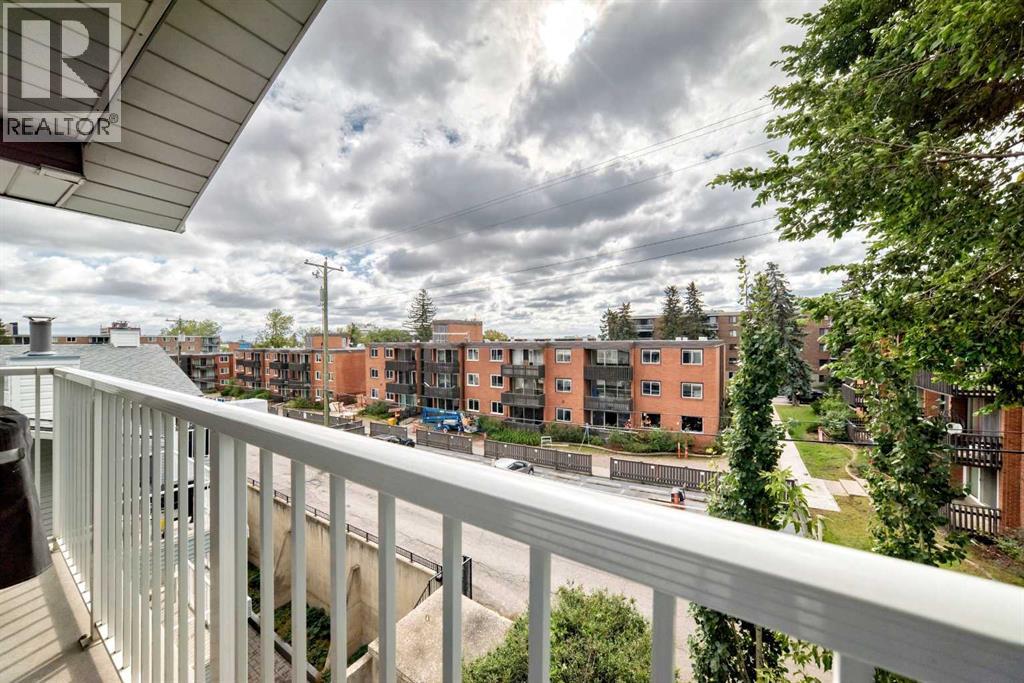 #1P 525 56 Avenue SW - 17