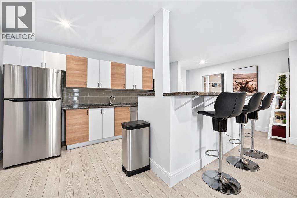 #1P 525 56 Avenue SW - 8