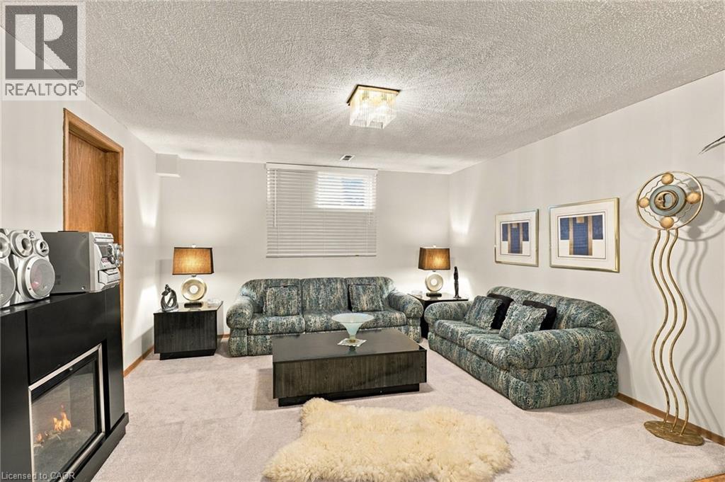 7 ARGON Court - Image 42
