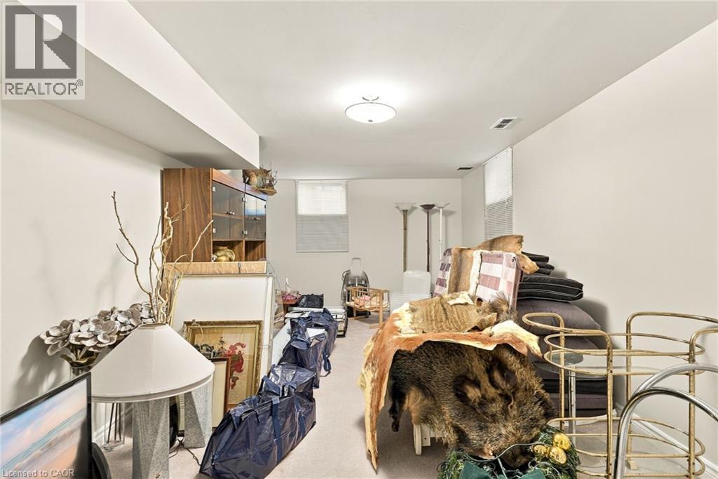 7 ARGON Court - 43