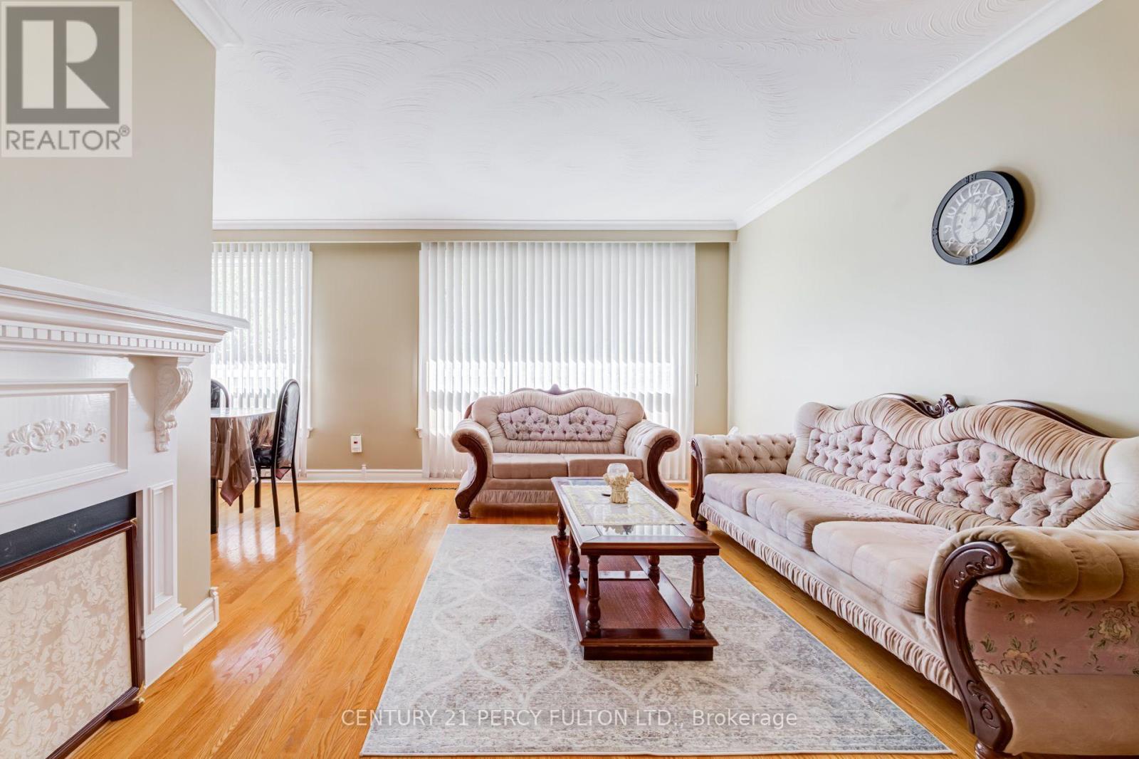 10 DUNLOP AVENUE, Toronto (Clairlea-Birchmount) — photo 4