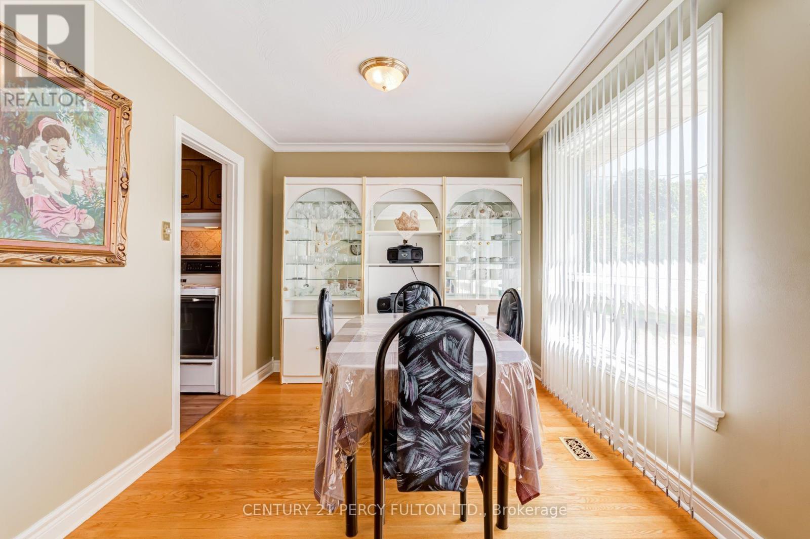 10 DUNLOP AVENUE, Toronto (Clairlea-Birchmount) — photo 9