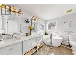 19 Tweedie Crescent, Whitby, ON L1P1X4 Photo 34