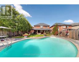 19 Tweedie Crescent, Whitby, ON L1P1X4 Photo 47