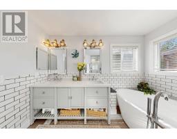 19 Tweedie Crescent, Whitby, ON L1P1X4 Photo 36