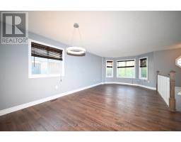 Dining room - Upper - 39 Jones Drive, Barrie, ON L4M6H7 Photo 6
