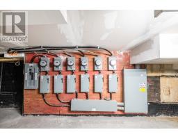 998 Bloor Street W, Toronto, ON M6H1L8 Photo 11